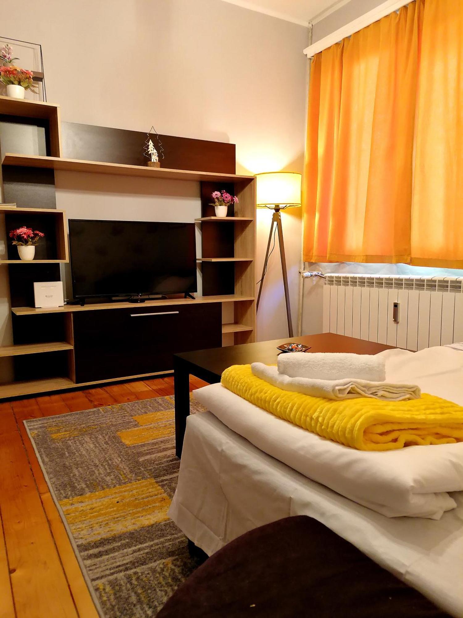"Crystal" - The Cozy Place In The Heart Of Sofia Apartment Exterior photo
